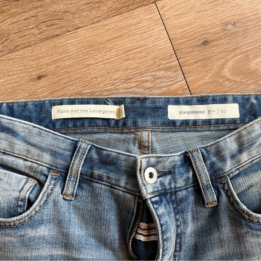 Pilcro and the Letterpress Light Wash Cropped Jeans with Red Tassel Hem - Picture 5 of 6